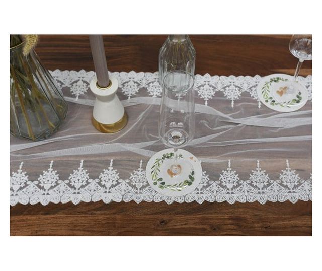 Coastere/suporturi din carton pentru pahare, halbe sau cesti / albe (imprimeu inimi) / diametru 10,7 cm / 100 buc