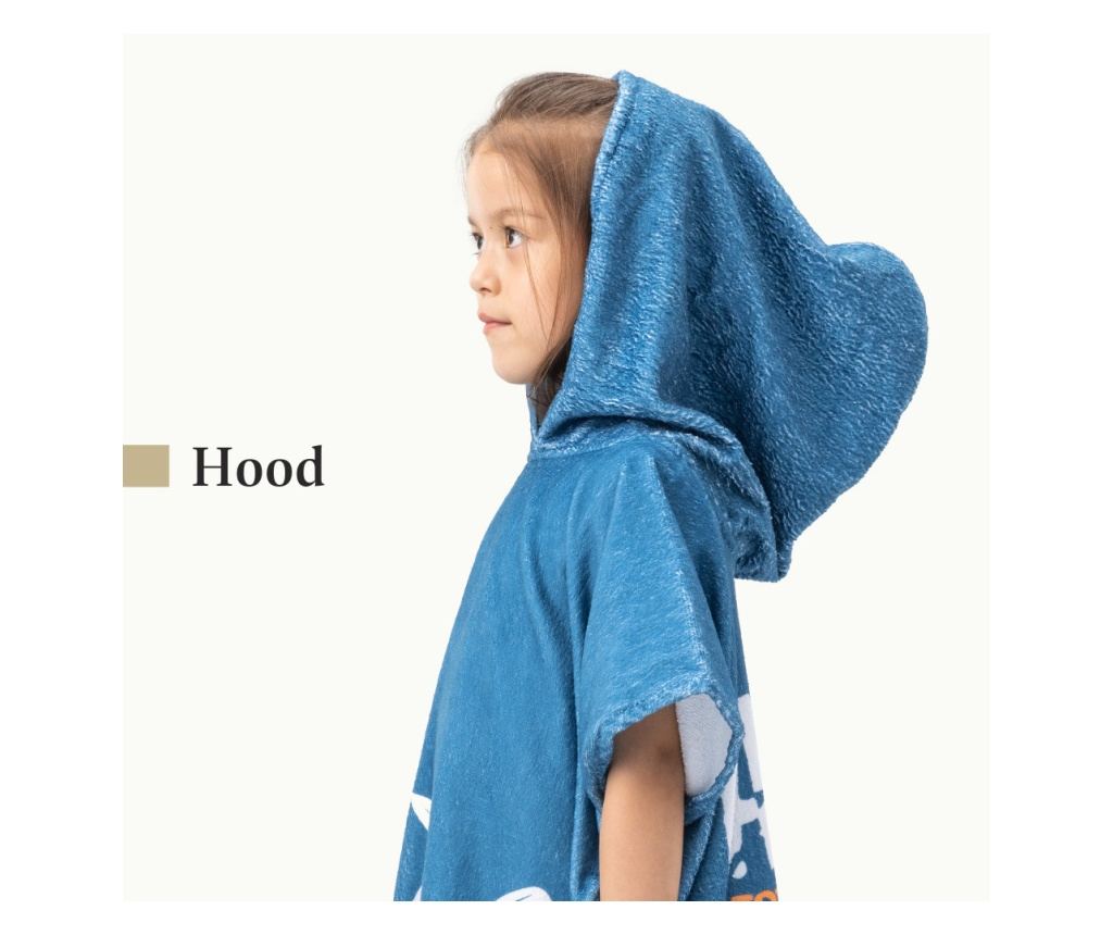 Homelevel Children's Bath Poncho - in use