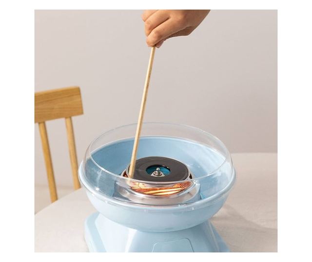 Vattacukor gép CREATE, Retro, mindössze 3 perc alatt kész, cukorkapacitás 7/10 gr, ellenálló anyagok, könnyen kezelhető, csúszás