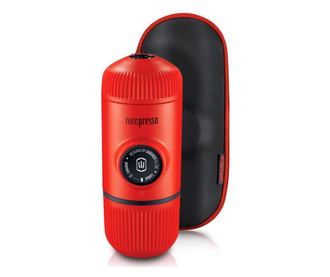 Espressor portabil Wacaco Nanopresso Lava Red, 18bar, 80 ml, Pentru cafea măcinată, Nu este nevoie de încărcare și baterii, Carc