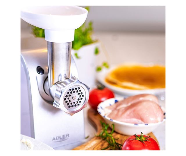 Месомелачка 1500W със сито за кълцане