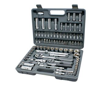 Set ključeva s različitim veličinama od 4 mm do 32 mm, za upotrebu s alatima od 1/2 inča, kao i s onima od 1