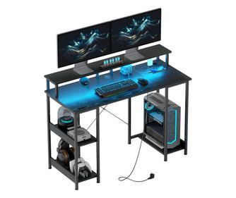 Reverzibilis számítógépasztal konnektorokkal, LED világítással, dupla monitorállvánnyal és állítható polcokkal, 120x50x89,5 cm,