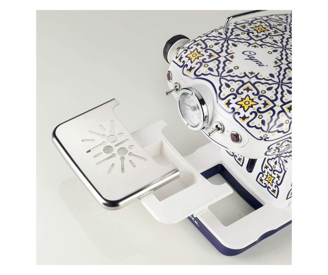 Ariete Capri 1389/1C kávéfőző, 850 W, 15 bar, 0,9 l, tejpároló, őrölt és ESE hüvely, fehér/kék