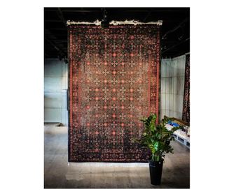 μαύρο χαλί με μοντέρνο σχέδιο 150x225 εκ. μετάξι και βαμβάκι για σαλόνι