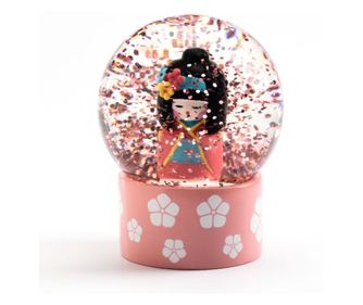 Мини снежен глобус So cute, Djeco Kokeshi