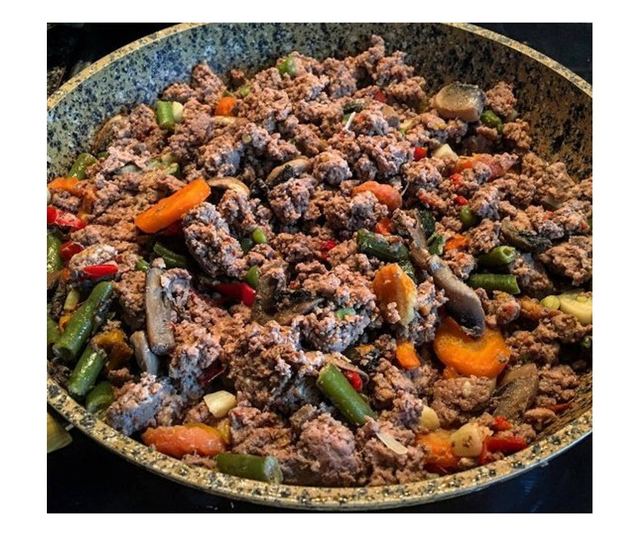 Fissman-Crema Nova serpenyő, 20 x 4,5 cm, alumínium, krémszínű