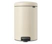 Brabantia NewIcon pedálos szemetes 1005535, 20 l, lágyan záródó, csúszásgátló aljjal, bézs thumbnail 2