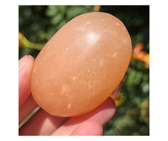 Calcit portocaliu palmstone model 9 (din Madagascar)