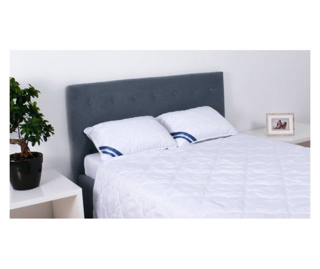 Олекотена завивка Pilota 200x220 см, микрофибър, райета, бяла, капитонирана, 200 г, лятна