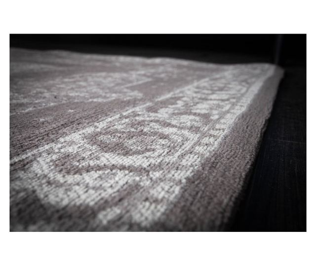 Rug, gray