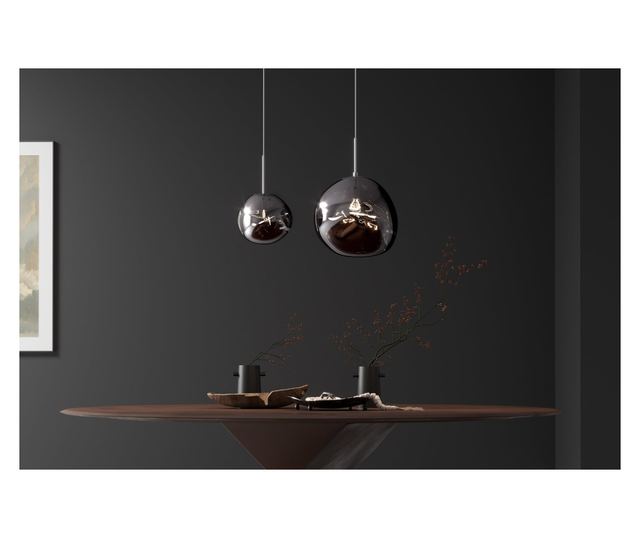 Lumină Suspendată, Gri