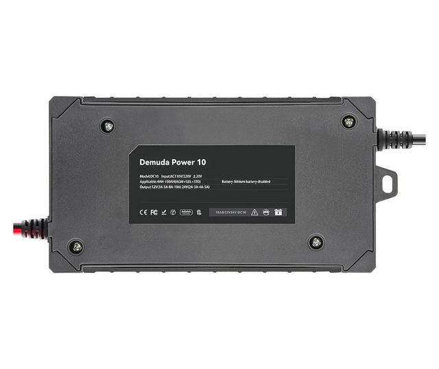 Demuda Power DC10 intelligens egyenirányító – gyorstöltés autó- és motorakkumulátorokhoz 12/24V, 10,5A