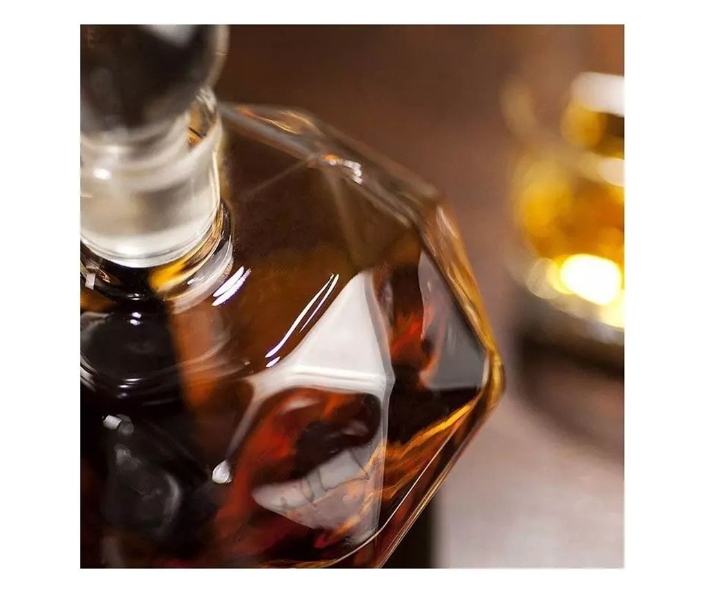 Set decantor in forma de diamant si 9 cuburi pentru racire bauturi, 1000 ml,Gonga® Transparent - 6