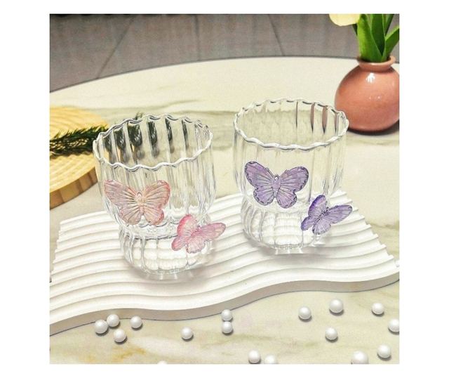 Steklen kozarec iz borosilikatnega stekla, valovite stene in vijolični metulji, 260 ml