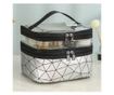 Zložljiva kozmetična torbica, 2 predelka, geometrijski vzorec, srebrna, 9x23x15,5 cm, eCarla, KS35WZ4