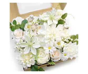 Cutie cu Flori Artificiale Mix Alb Ivory – set decorativ pentru aranjamente DIY, nunta si casa
