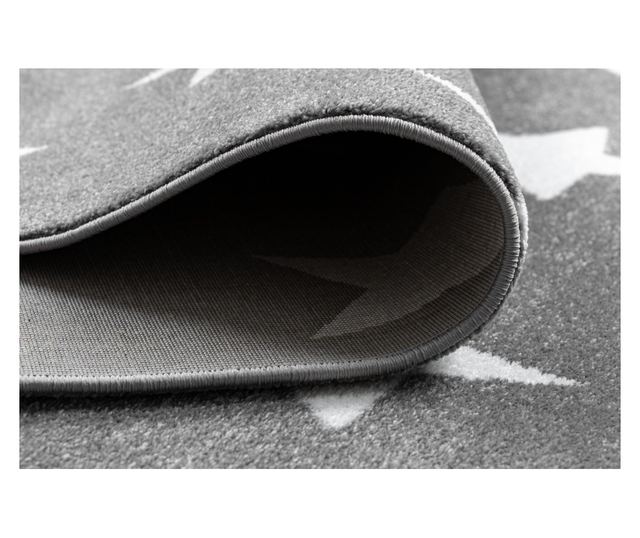 Сив детски килим с геометричен модел 140x190