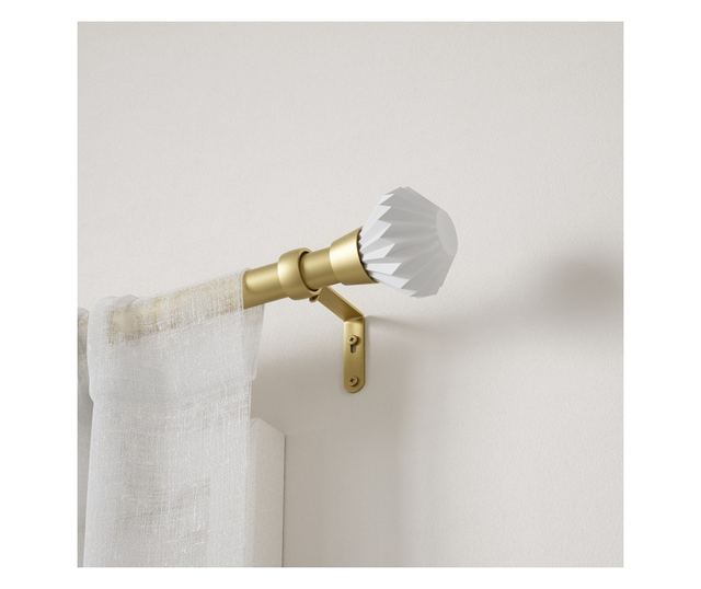 Zlatna karniša za zavjese