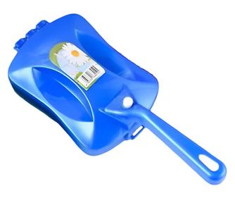 Четка за килими, 3 колела, прост модел, подвижна дръжка, 16 x 12 см, син цвят