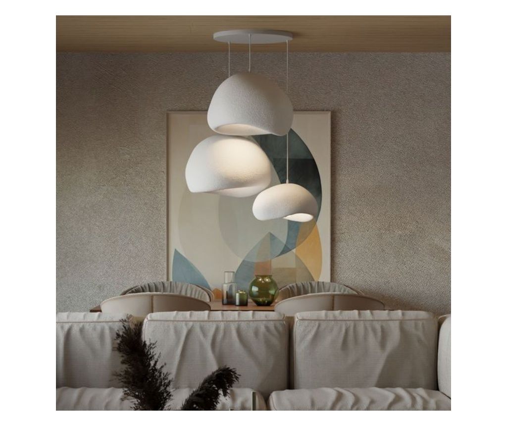 Osupljiv bel lestenec