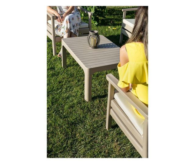 Vrtna garnitura 738, puščično bež