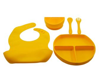5 részes szilikon etetőszett babáknak és kisebb gyerekeknek előkével és tapadókorongos tányérral