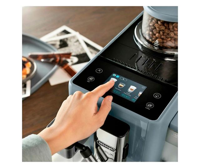 DeLonghi Rivelia Eszpresszógép, Kőris Szürke, 1450W, 19 bar, 1.4L, TFT Érintőképernyő, Twin Shot, Bean Adapt, 17 Ital