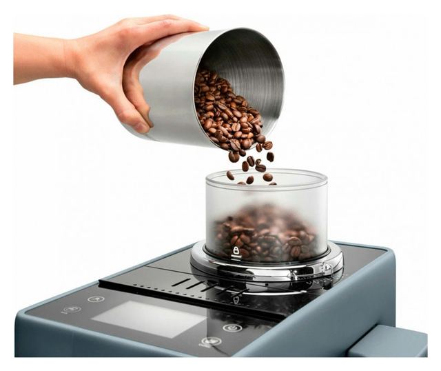 DeLonghi Rivelia Eszpresszógép, Kőris Szürke, 1450W, 19 bar, 1.4L, TFT Érintőképernyő, Twin Shot, Bean Adapt, 17 Ital