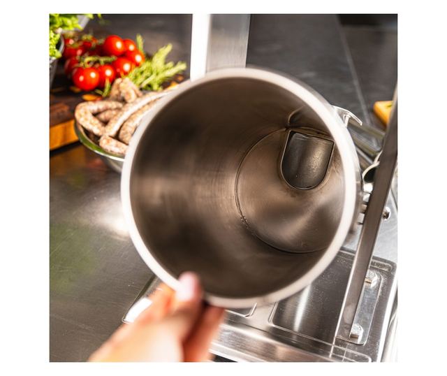 Klausberg KB 7930 Kolbásztöltő, 5kg, Manuális, 4 Rozsdamentes Acél Tölcsér, Légtelenítő Szelep, Kivehető Henger