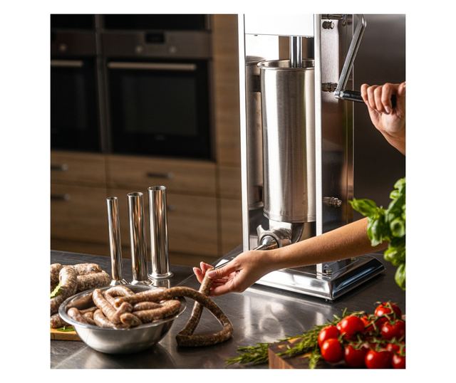 Klausberg KB 7930 Kolbásztöltő, 5kg, Manuális, 4 Rozsdamentes Acél Tölcsér, Légtelenítő Szelep, Kivehető Henger