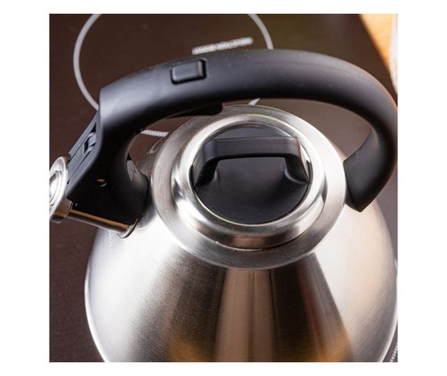 Klausberg KB 7951 fütyülős vízforraló, 2,5 l, rozsdamentes acél, hőszigetelt fogantyú, indukciós, matt rozsdamentes acél