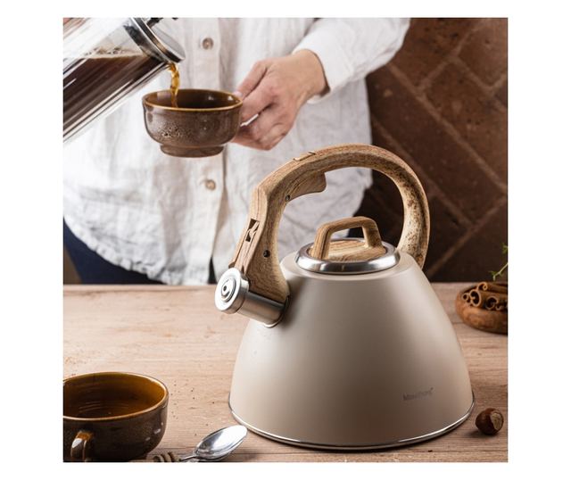 Klausberg KB 7954 fütyülős vízforraló, 2,5 l, rozsdamentes acél, hőszigetelt fahatású fogantyú, indukciós, bézs/barna