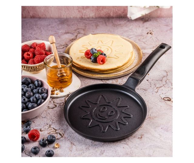 Klausberg KB 7972 Palacsintasütő, 18 cm, Napdombornyomott Alj, Tapadásmentes Bevonat, PFOA-mentes, Indukciós, Fekete