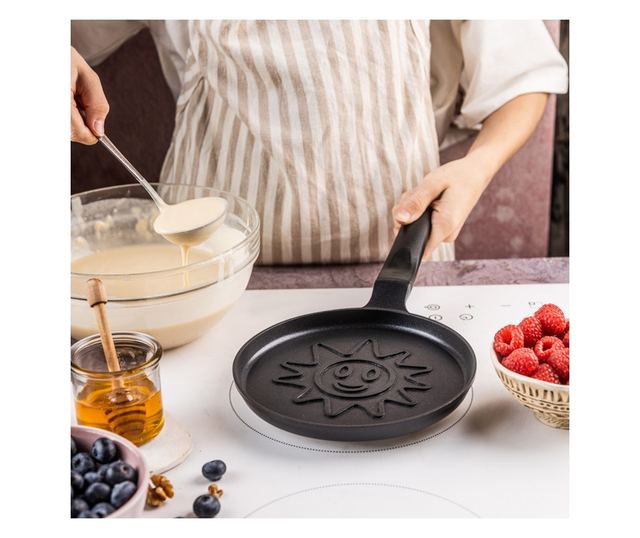 Klausberg KB 7972 Palacsintasütő, 18 cm, Napdombornyomott Alj, Tapadásmentes Bevonat, PFOA-mentes, Indukciós, Fekete