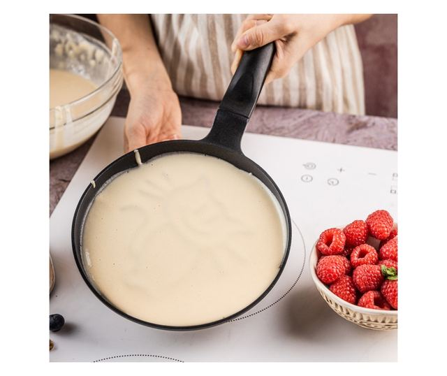 Klausberg KB 7973 Palacsintasütő, 18 cm, Dombornyomott Alj Kitten Mintával, Tapadásmentes Bevonattal, PFOA-mentes, Indukciós, Fe