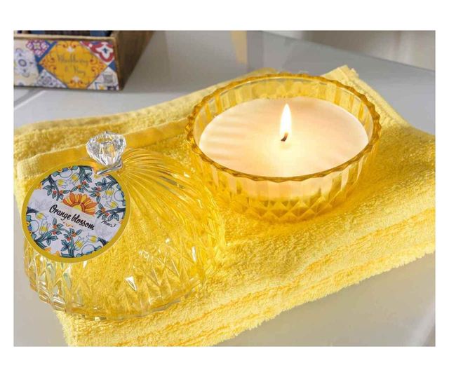 3 db illatosított gyertya szett, 11 cm átmérő x 12,5 cm magasság