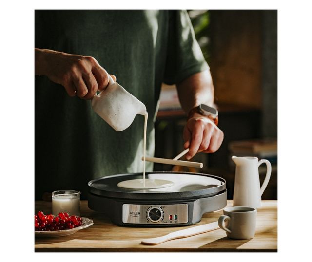 Adler AD 3093 Palacsintasütő, 1600 W, 30 cm, Eszközök mellékelve, Fekete/Rozsdamentes acél