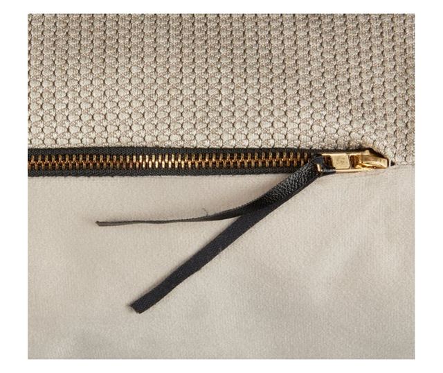 Perna decorativa, pentru spate, 50x70 cm, bej