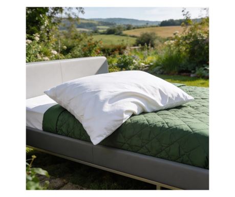Pernă Moale HappyNest, 50x70 cm, cu 30% puf de gasca, Husa bumbac OEKO TEX, Alb