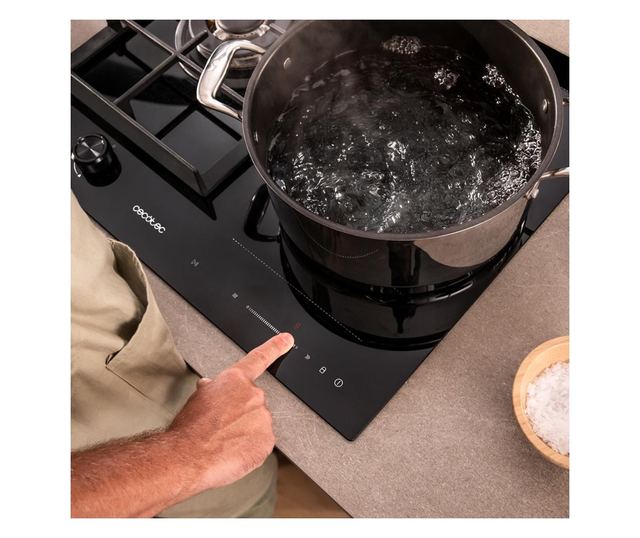 Cecotec Bolero Squad Hybrid beépíthető főzőlap, 58 cm, 6.25 kW, 3.4 kW WOK égő, fekete