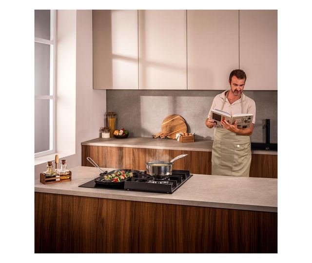 Cecotec Bolero Squad Hybrid beépíthető főzőlap, 58 cm, 6.25 kW, 3.4 kW WOK égő, fekete