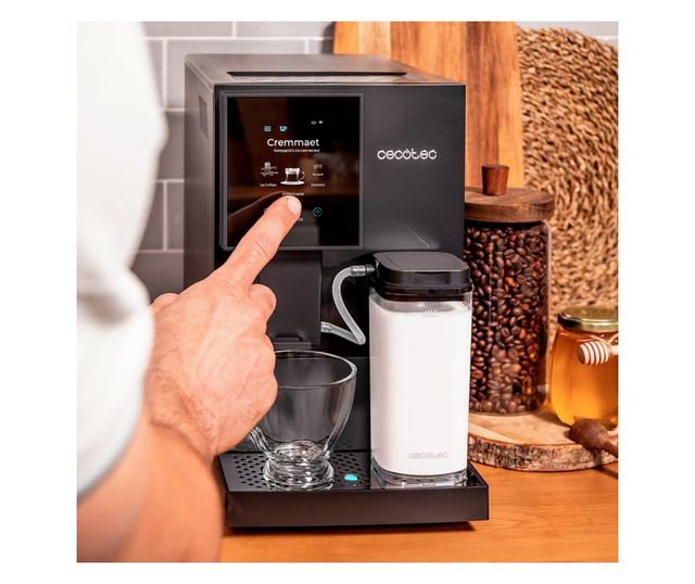 Automata eszpresszógép darálóval, Cecotec, Cremmaet Compactccino, fekete