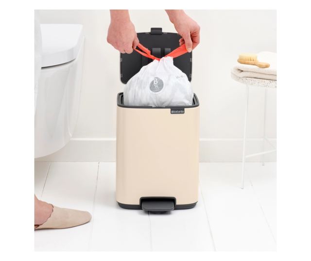 Pedálos szemetes, Brabantia, Bo Pedal Bin, 7 liter, 1 rekesz, Bézs