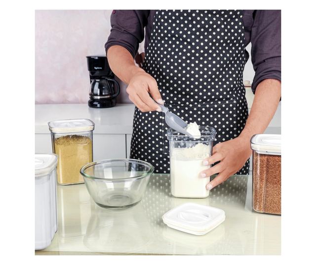 4 db Belle Vous Élelmiszer tároló, 1300 ml, PET műanyag, légmentesen záródó fedél, élelmiszer-szervezéshez, átlátszó