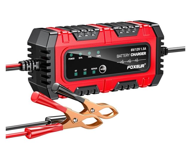 Foxsur Moto/Auto 6V-12V, 4Ah–30Ah, intelligens akkumulátortöltő-egyenirányító javítási móddal és automatikus érzékeléssel