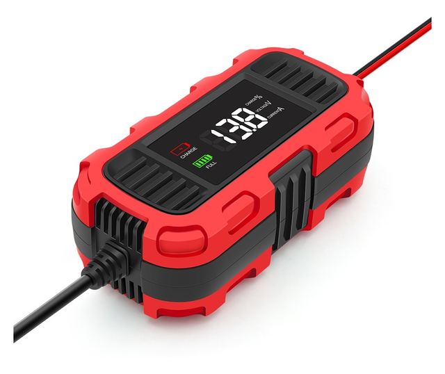 Techstar 12V 2A motorkerékpár akkumulátortöltő egyenirányító automatikus leállítással, 3 fokozatú intelligens töltéssel, LED kij