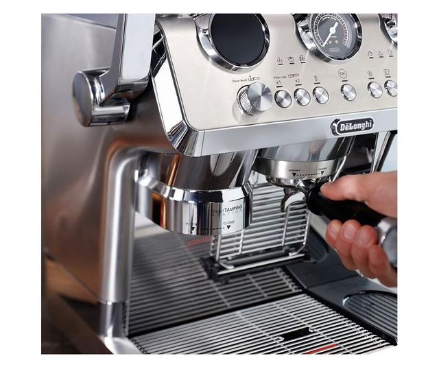 DeLonghi EC9885.M La Specialista Maestro eszpresszógép, 1450W, 19 bar, 2,5 l, 5 sebesség, 15 őrlési fokozat, Thermoblock, My Lat