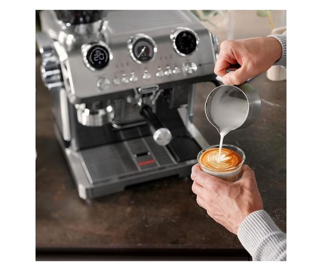 DeLonghi EC9885.M La Specialista Maestro eszpresszógép, 1450W, 19 bar, 2,5 l, 5 sebesség, 15 őrlési fokozat, Thermoblock, My Lat