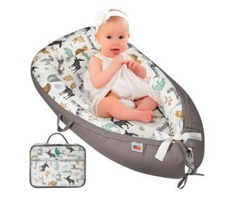 Cosulet Bebelusi pentru Dormit tip Baby Nest, Linomag®, cu Doua Fete, 0-24 Luni, 90x55cm, Husa Bumbac, Confort & Siguranta, Alb/
